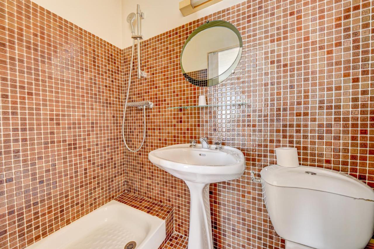 Hotel Robespierre Ex Ideal Hotel Paris - Montreuil 蒙特勒伊 外观 照片