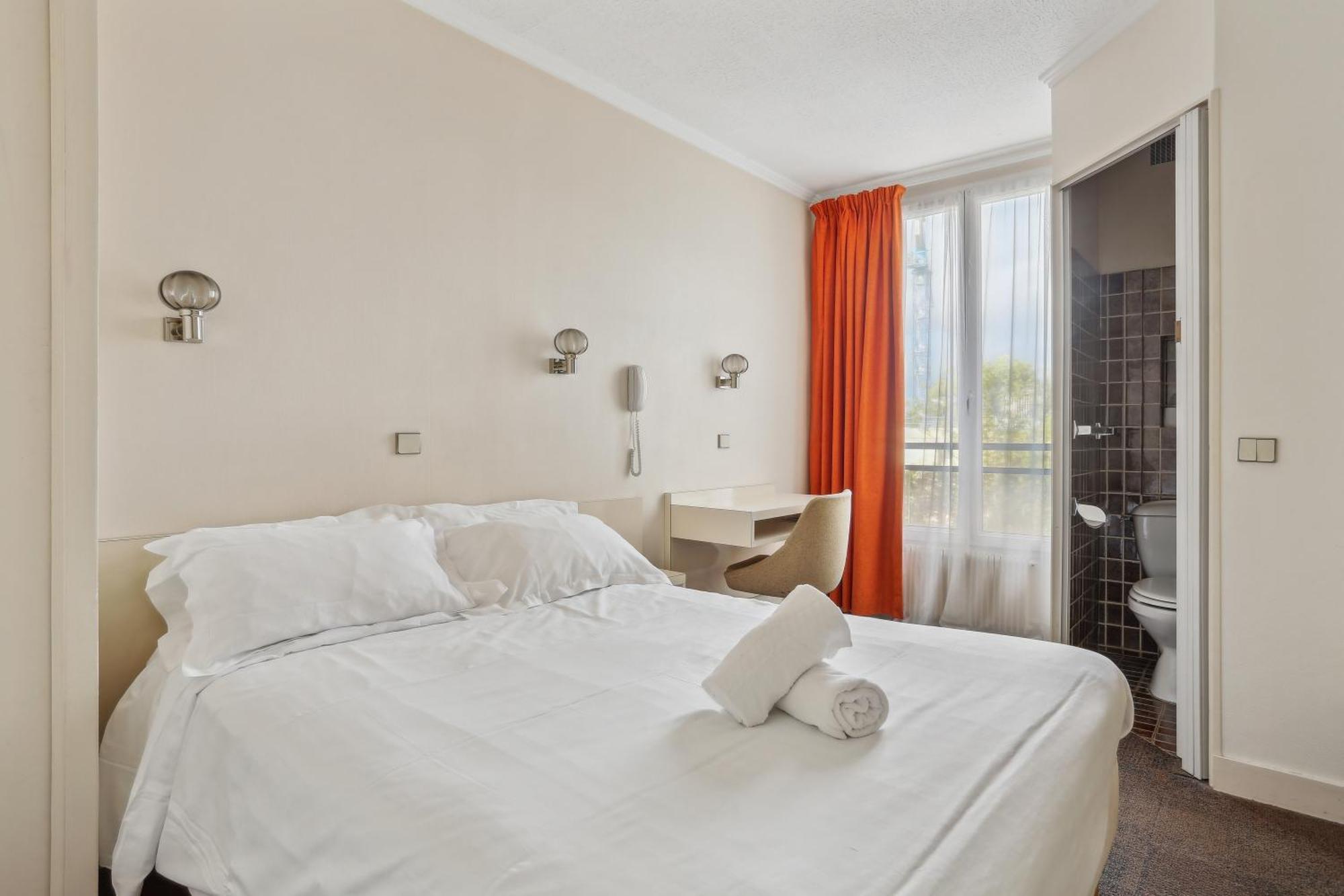 Hotel Robespierre Ex Ideal Hotel Paris - Montreuil 蒙特勒伊 外观 照片