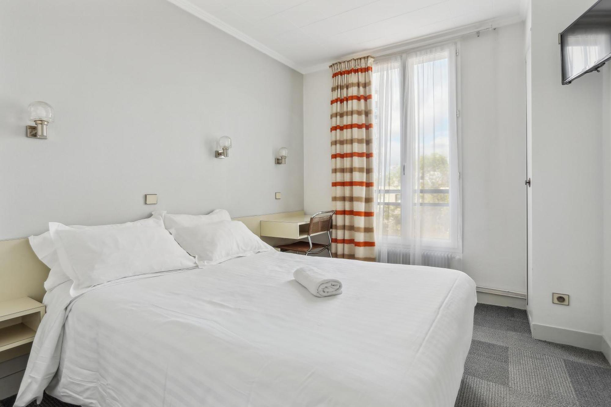 Hotel Robespierre Ex Ideal Hotel Paris - Montreuil 蒙特勒伊 外观 照片